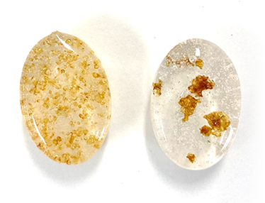 Color crystals with visibles sparkles